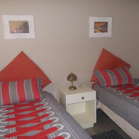 Huis Klipdriftself Catering &B&B Henties Bay Luaran gambar