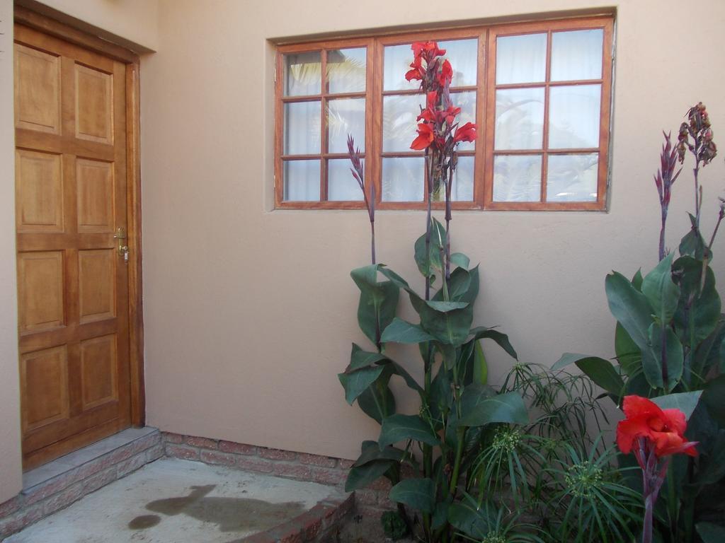 Huis Klipdriftself Catering &B&B Henties Bay Luaran gambar